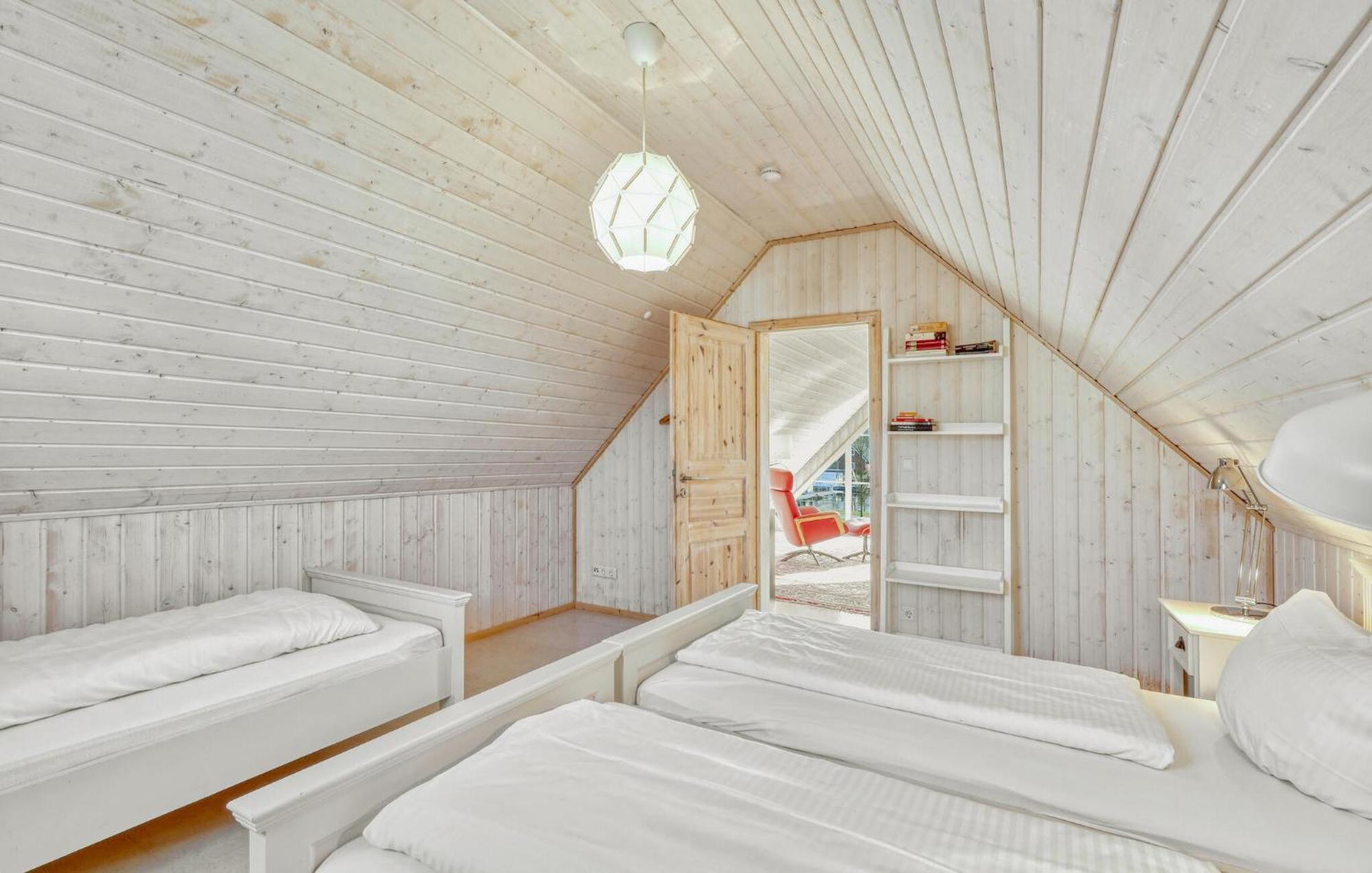 2 Bedroom Stunning Home In Zerpenschleuse Eksteriør billede