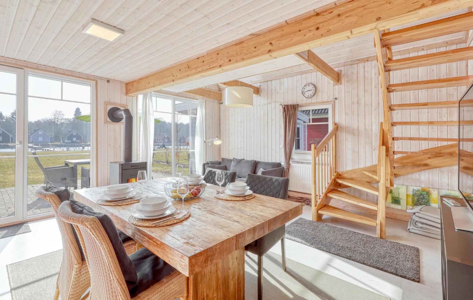 2 Bedroom Stunning Home In Zerpenschleuse Eksteriør billede
